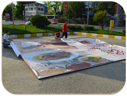 Erzincan Dış Mekân Branda Baskı Hizmetleri, Erzincan Cephe Brandası Baskı, Erzincan Vinil Germe Baskı, Erzincan Branda Pankart Baskı, Erzincan Branda Afiş Baskı, Erzincan Branda Poster Baskı, Erzincan İnşaat Alanı Branda Baskı, Erzincan Mesh Branda Baskı, Erzincan Araç Giydirme Branda Baskı, Erzincan Tabela Brandası Baskı, Erzincan X Banner Branda Baskı, Erzincan Roll-up Branda Baskı